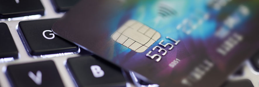 Retailers, Banks Switch to Safer Credit and Debit Cards